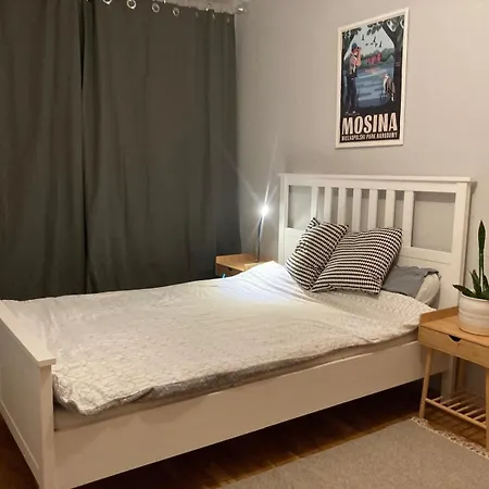 Апартаменты 2 Double Bedrooms In The Heart Of Jezyce