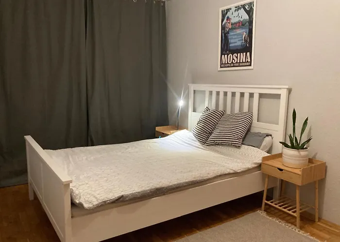 Апартаменты 2 Double Bedrooms In The Heart Of Jezyce