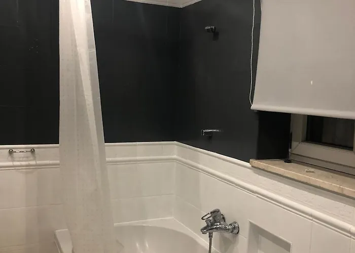 2 Double Bedrooms In The Heart Of Jezyce Апартаменты